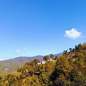 Boros Resorts Binsar